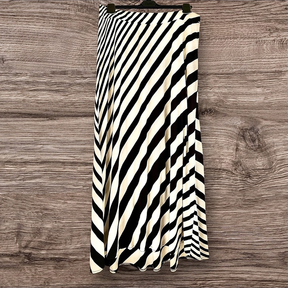 Lane Bryant Black & White Striped A-Line Midi Skirt Size 14/16